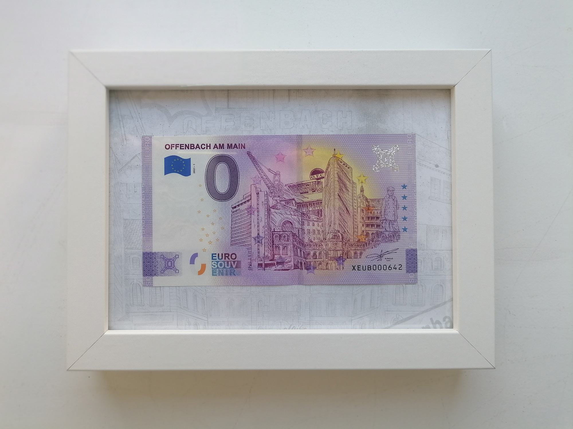 banknote currency payment cash fictitious; zero Euro worth worthless economy